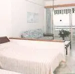 亚特兰蒂斯霍维马酒店 4* 阿德耶