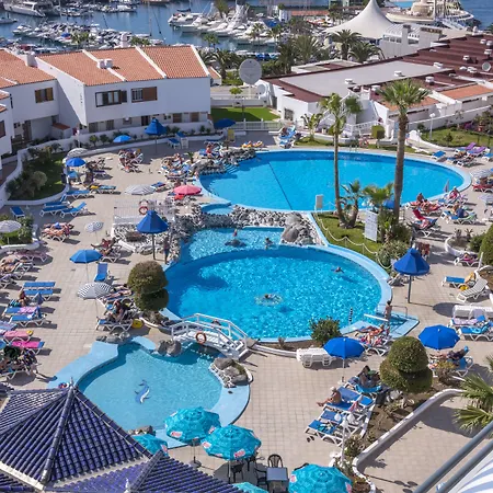 Hovima Atlantis أذيخي